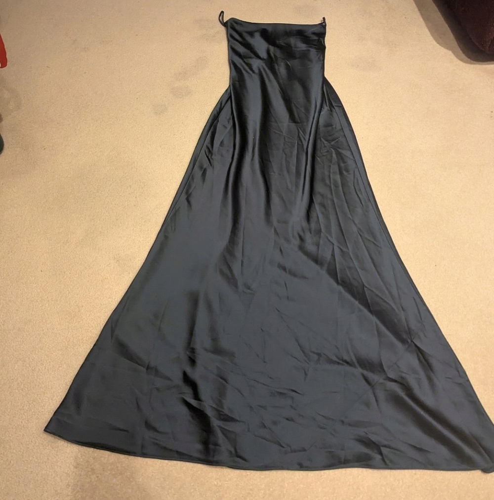 Nwt Lovely Evergreen Dress Sz M LB002
